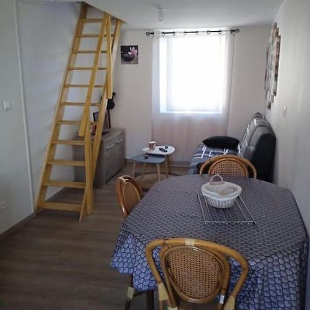 Maison Pour 2 A 4 Personnes Brassac-les-Mines Exteriör bild